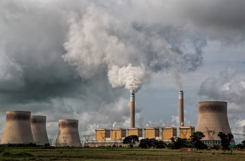  Eco regulations force massive coal plant to shut down