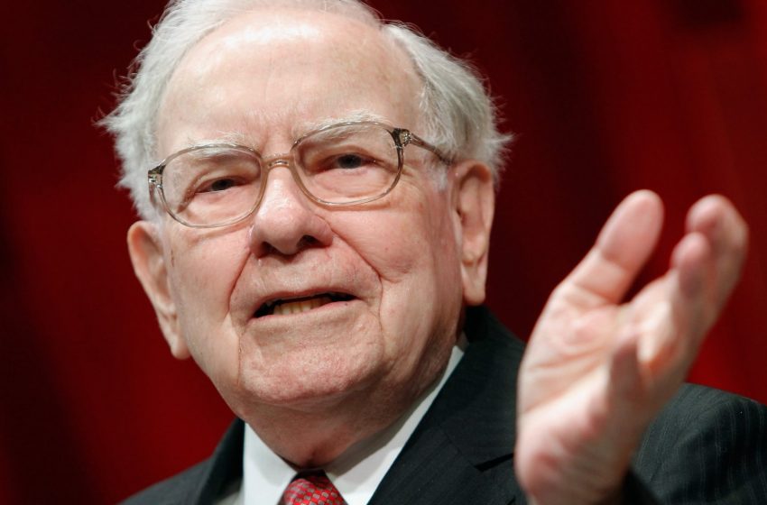  Warren Buffett Says You Can Increase Your Worth By 50% By Doing This: ‘All The Brainpower In The World’ Is Useless Without It