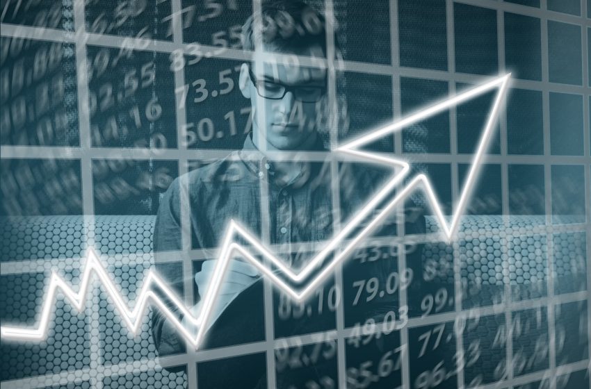  Cathie Wood Trims Robinhood Stake As Stock Gains 28% In January  Also Offloads Shares In This Biotech Company