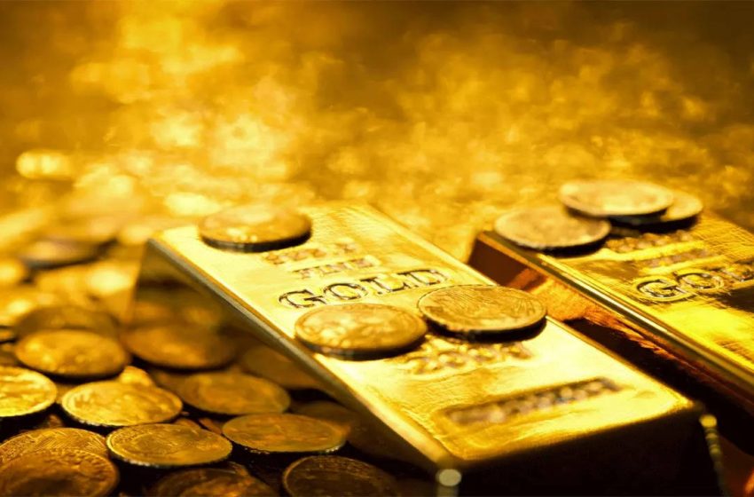  Gold prices up Rs 395 per 10 gm amid strong global trends, silver declines