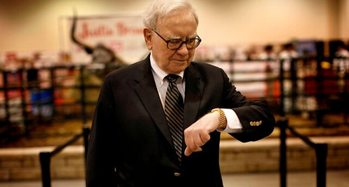  Warren Buffett Is Selling This High-Yield Dividend Stock. Should You?